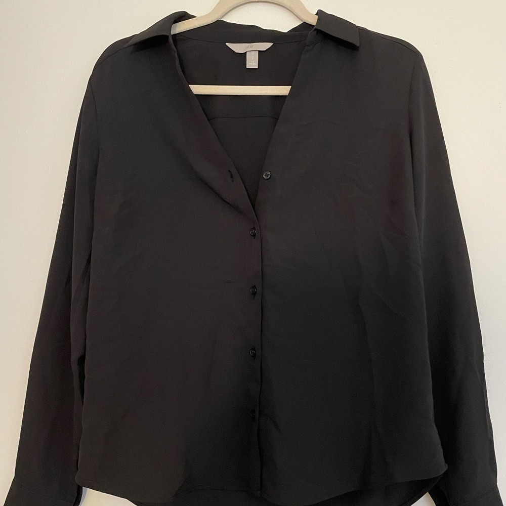 H&M Classic Black Button Down Top